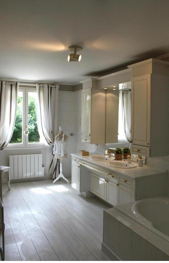 Chambres A La Maison Hermitage Aincourt Экстерьер фото